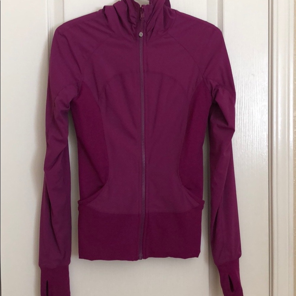 Lululemon reversible rain proof jacket size 6